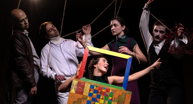 ΕΝΑ ΚΟΥΚΛΟΣΠΙΤΟ