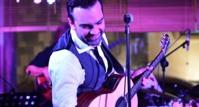 DOROS DEMOSTHENOUS Sings ELVIS PRESLEY  2 ΚΑΙ 5 ΙΑΝΟΥΑΡΙΟΥ