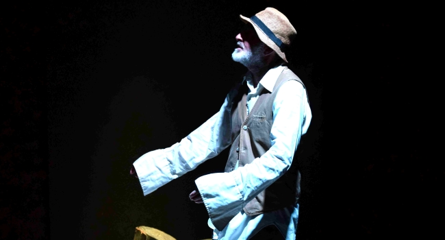 Ο ΕΡΩΤΑΣ ΣΤΑ ΧΙΟΝΙΑ