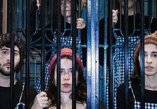 ΤΑ ΚΛΕΜΜΕΝΑ  (STOLEN)