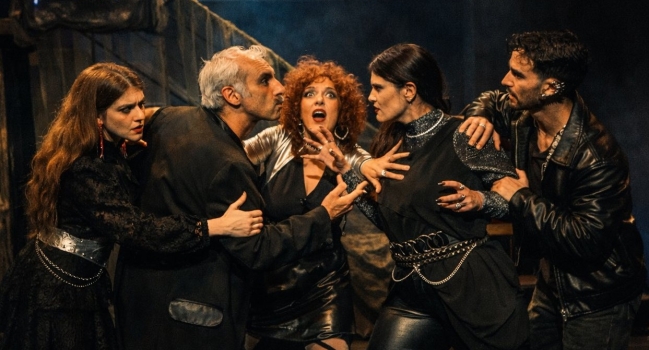 Θάνατος a la Gourmet