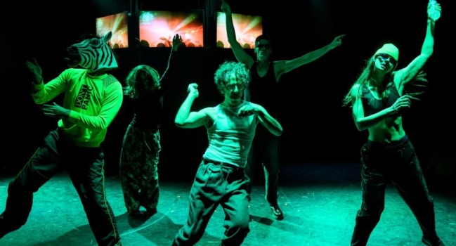 ΑΠΟΨΕ ΚΑΝΕΙΣ ΔΕΝ ΠΕΘΑΙΝΕΙ