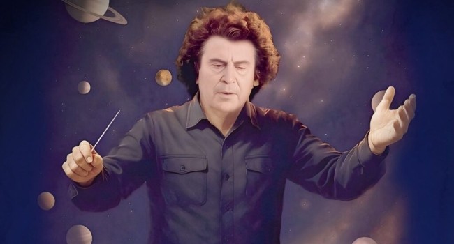 ΜΠΡΟΣΤΑ ΣΤΗΝ ΑΙΩΝΙΟΤΗΤΑ