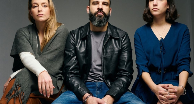 ΤΑ ΚΟΡΙΤΣΙΑ ΔΕΝ ΠΡΕΠΕΙ ΝΑ ΠΑΙΖΟΥΝ ΠΟΔΟΣΦΑΙΡΟ