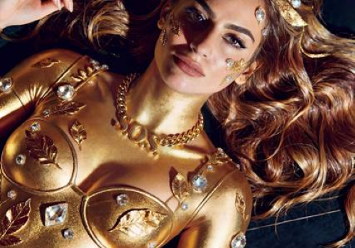 Daphne Lawrence: Το πρώτο της άλμπουμ είναι εδώ και είναι SOS