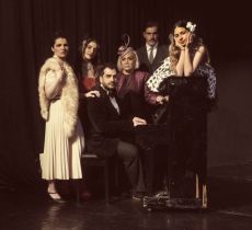 ΑΤΤΙΚ, ΜΙΑ ΖΩΗ ΧΕΙΡΟΚΡΟΤΗΜΑΤΑ, για 17ο χρόνο 