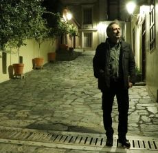 Rebel, το φεγγάρι των πεσμένων φύλλων 