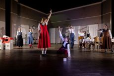 Περιπέτειες της Αλίκης στη Χώρα των Θαυμάτων  