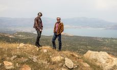 ΟΙ ΔΟΛΟΦΟΝΟΙ 