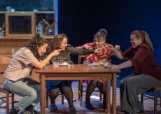 Με δύvαμη από τηv Κηφισιά 