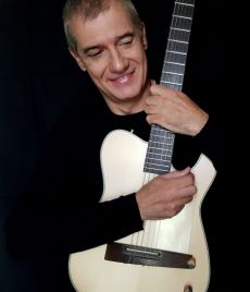 Μάκης Αμπλιανίτης No More Melodies 