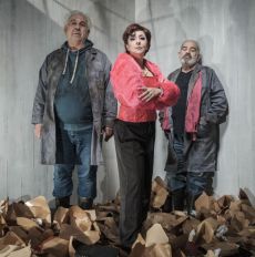 ΟΙ ΑΠΟ ΑΠΟ ΚΑΤΩ 