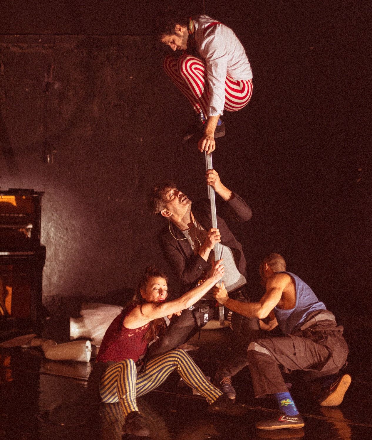 Dynami tis synitheias 10