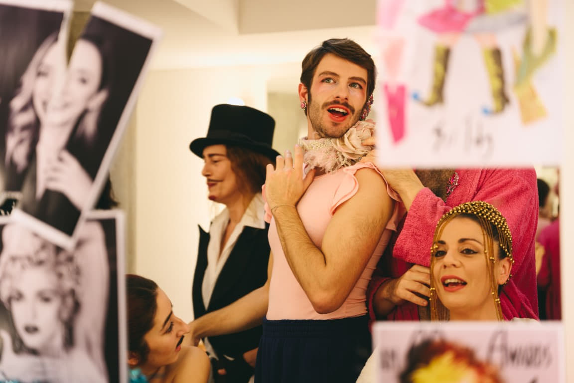 b 43340 or kentriki skini thok dodekati nihta pailos brionidis 7741 medium