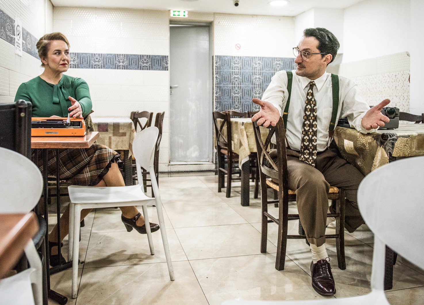 c Karol Jarek the typists 4